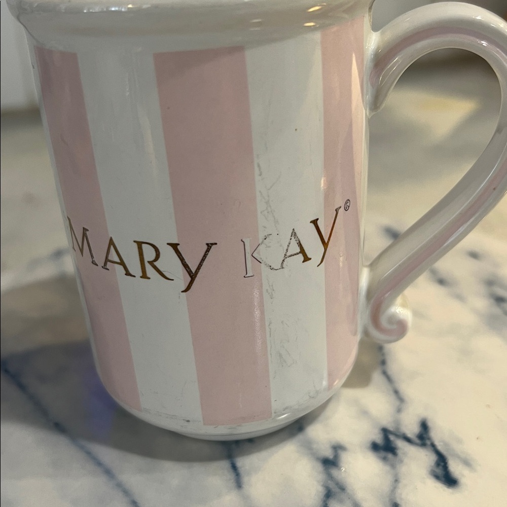 Mary Kay Elegant Pink and White Mug - Picture 3 of 6